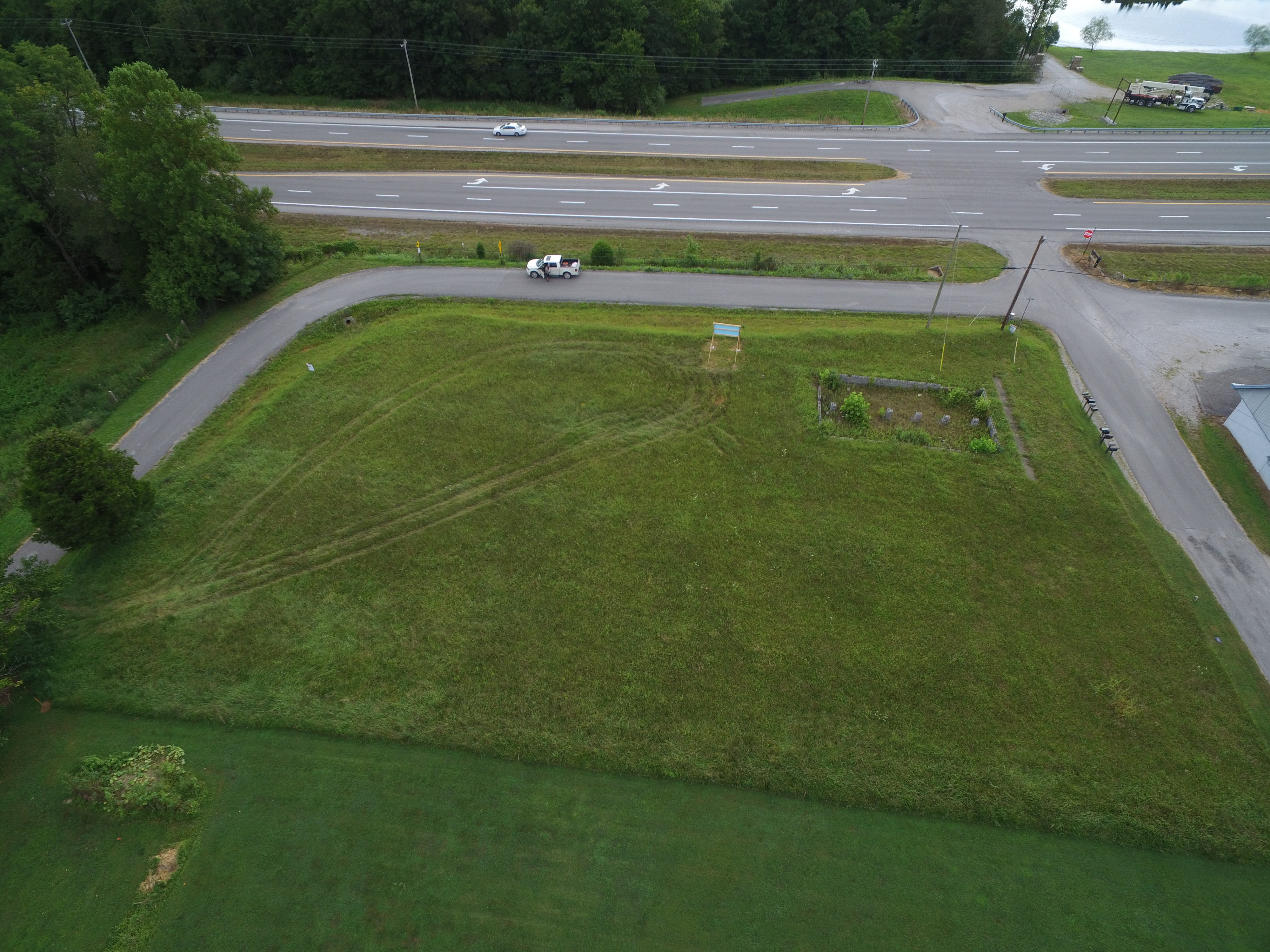 North Highway 27 lot available for development in Science Hill, KY